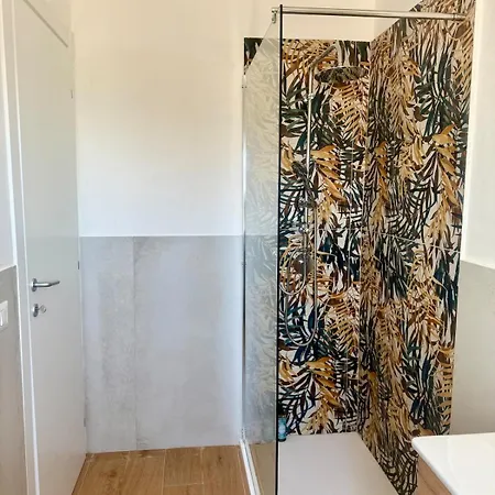 Ladihouse Apartment *